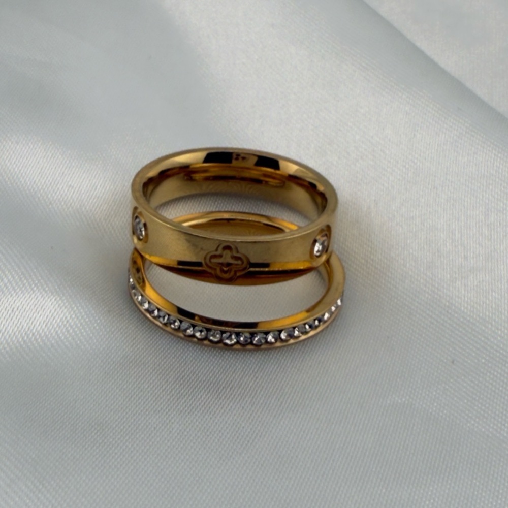 Luxury Anthropologie Gold and Silver Women's Ring Set - Picture 6 of 9